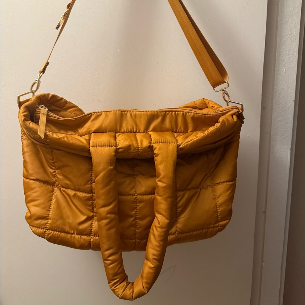 Puffy tote bag